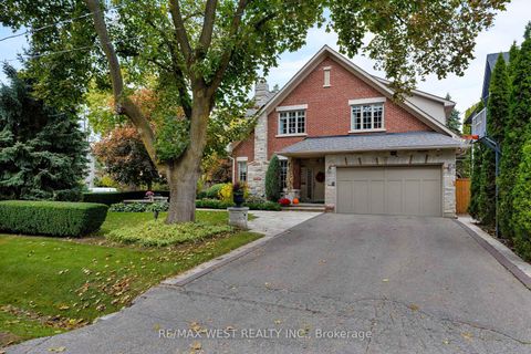 Photo 45 at 37 Cedarland Drive, Rosethorn, Toronto