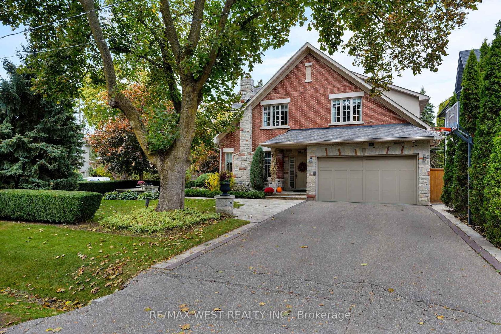 Photo 45 at 37 Cedarland Drive, Rosethorn, Toronto Photo 45 at 37 Cedarland Drive, Rosethorn, Toronto