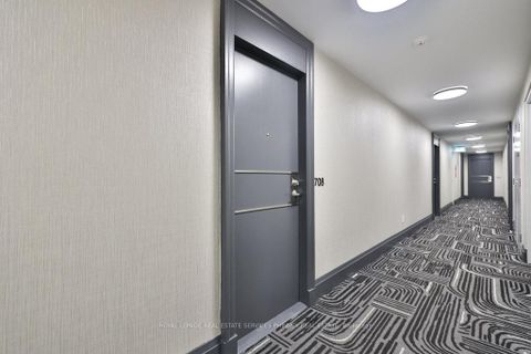 Photo 4 at 708 - 30 Grand Trunk Crescent, Waterfront Communities C1, Toronto