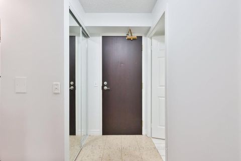 Photo 5 at 708 - 30 Grand Trunk Crescent, Waterfront Communities C1, Toronto