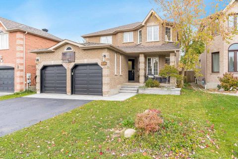 Photo 1 at 102 Country Lane, Painswick South, Barrie