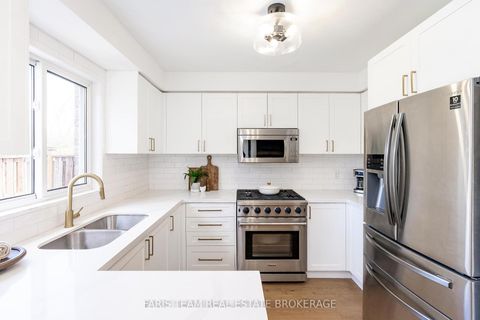 Photo 4 at 102 Country Lane, Painswick South, Barrie