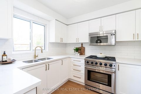 Photo 6 at 102 Country Lane, Painswick South, Barrie