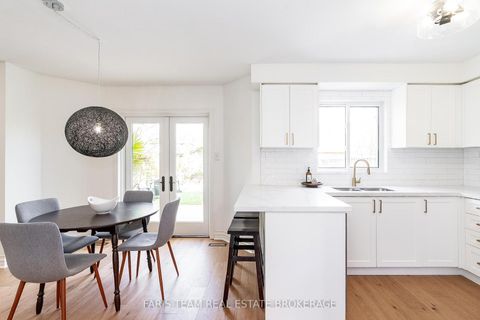 Photo 8 at 102 Country Lane, Painswick South, Barrie