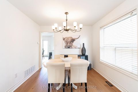 Photo 11 at 102 Country Lane, Painswick South, Barrie