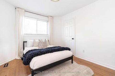 Photo 27 at 102 Country Lane, Painswick South, Barrie