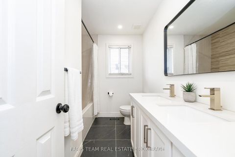 Photo 30 at 102 Country Lane, Painswick South, Barrie