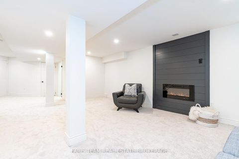 Photo 33 at 102 Country Lane, Painswick South, Barrie