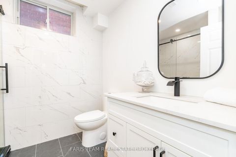 Photo 36 at 102 Country Lane, Painswick South, Barrie