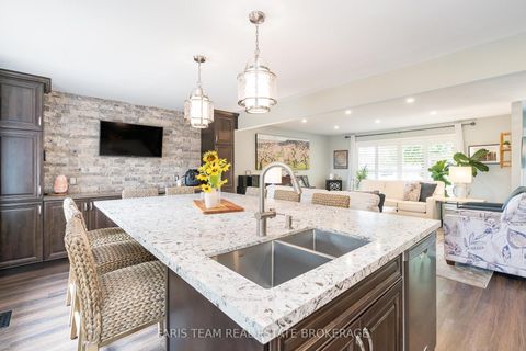 Photo 8 at 2032 Chantler Street, Stroud, Innisfil