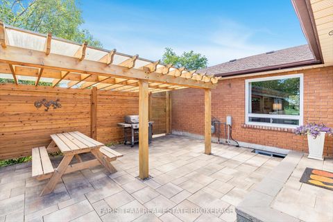 Photo 33 at 2032 Chantler Street, Stroud, Innisfil Photo 33 at 2032 Chantler Street, Stroud, Innisfil