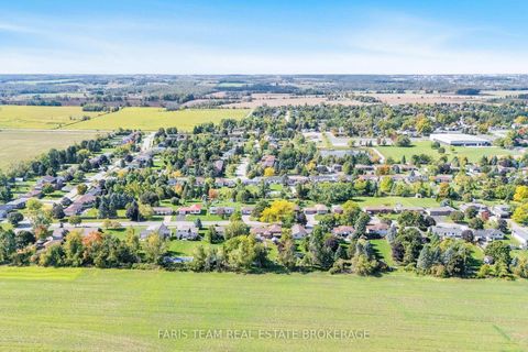 Photo 46 at 2032 Chantler Street, Stroud, Innisfil