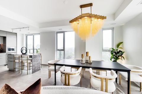 Photo 2 at 907 - 185 Alberta Avenue, Oakwood Village, Toronto Photo 2 at 907 - 185 Alberta Avenue, Oakwood Village, Toronto