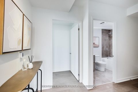 Photo 21 at 907 - 185 Alberta Avenue, Oakwood Village, Toronto Photo 21 at 907 - 185 Alberta Avenue, Oakwood Village, Toronto