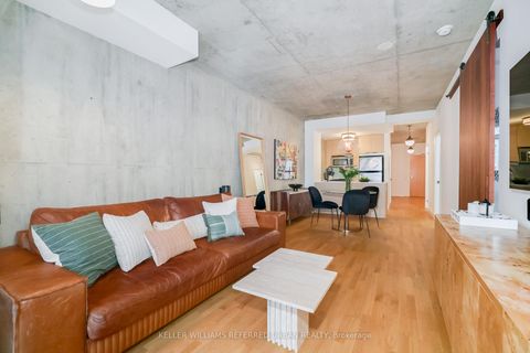 Photo 2 at 614 - 138 Princess Street, Moss Park, Toronto