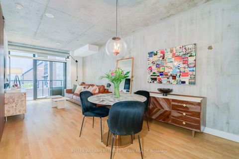 Photo 3 at 614 - 138 Princess Street, Moss Park, Toronto