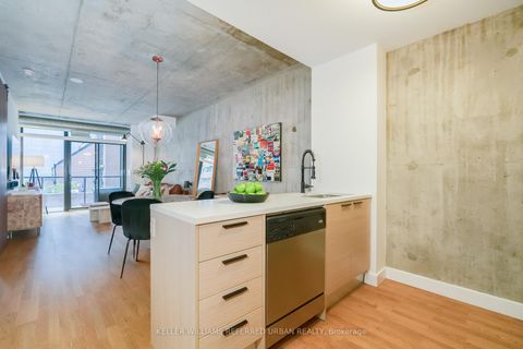 Photo 5 at 614 - 138 Princess Street, Moss Park, Toronto