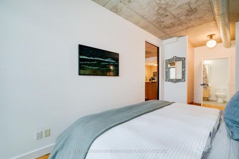 Photo 16 at 614 - 138 Princess Street, Moss Park, Toronto