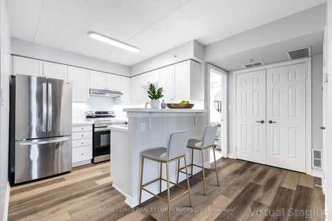 Photo 7 at 308 - 1480 Bishops Gate, GA Glen Abbey, Oakville