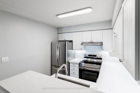 Photo 8 at 308 - 1480 Bishops Gate, GA Glen Abbey, Oakville