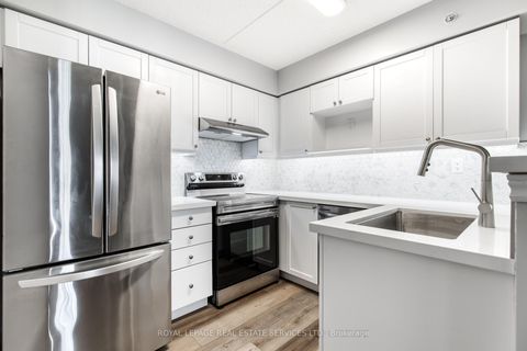 Photo 9 at 308 - 1480 Bishops Gate, GA Glen Abbey, Oakville