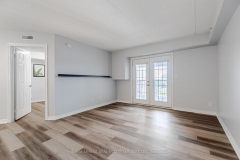 Photo 12 at 308 - 1480 Bishops Gate, GA Glen Abbey, Oakville