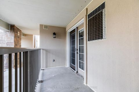 Photo 13 at 308 - 1480 Bishops Gate, GA Glen Abbey, Oakville