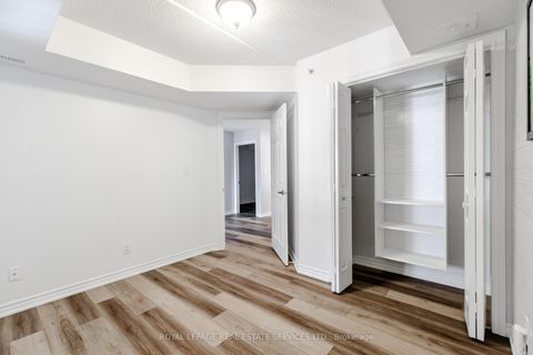 Photo 22 at 308 - 1480 Bishops Gate, GA Glen Abbey, Oakville