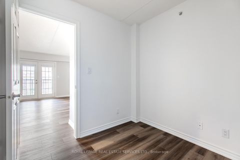 Photo 27 at 308 - 1480 Bishops Gate, GA Glen Abbey, Oakville