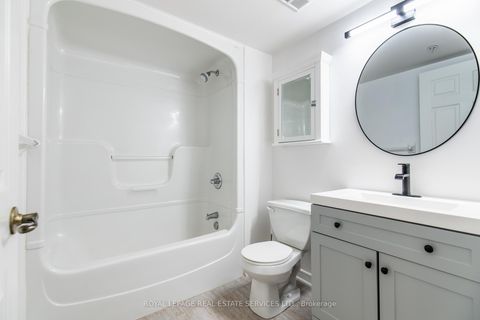 Photo 28 at 308 - 1480 Bishops Gate, GA Glen Abbey, Oakville