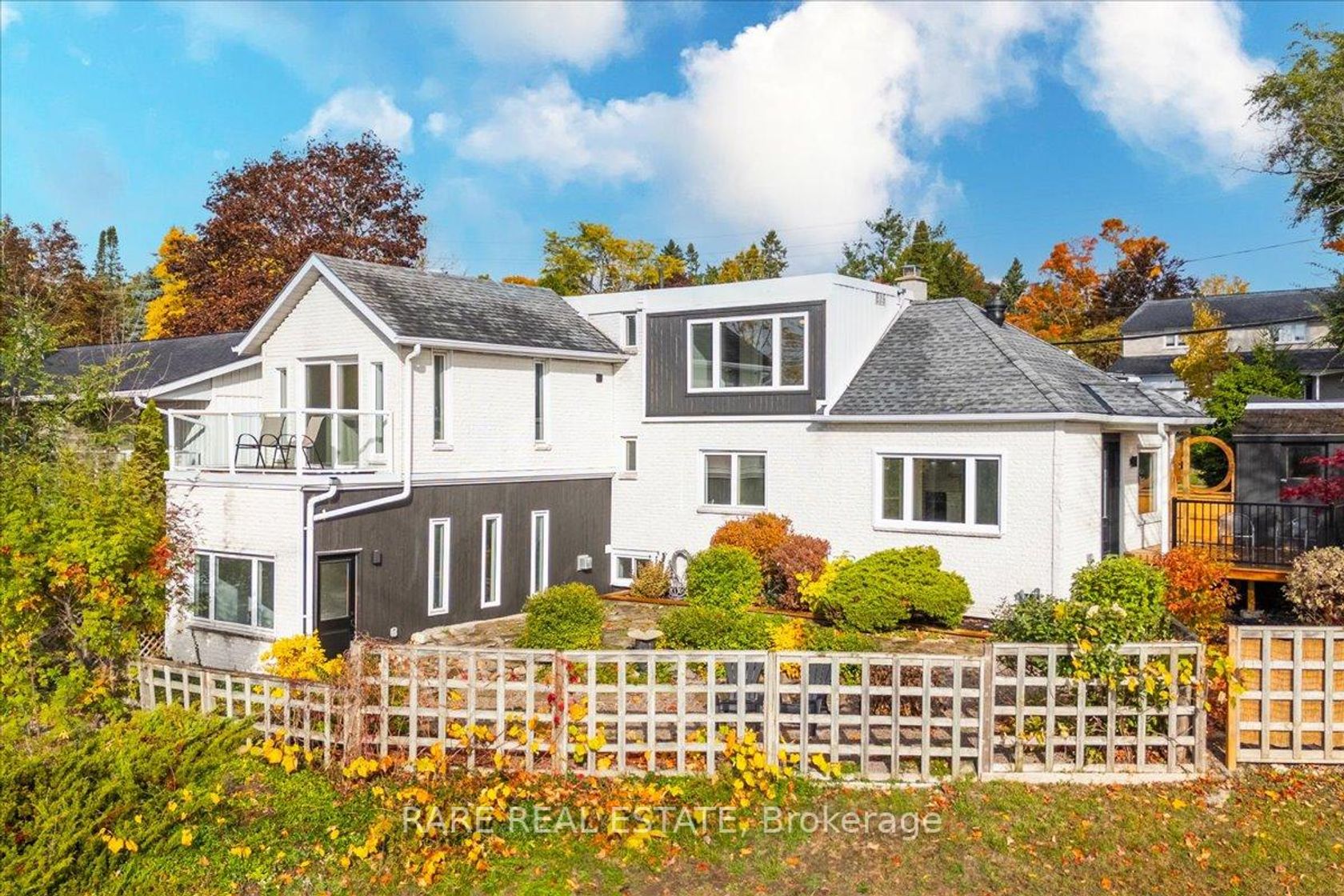 425 Codrington Street, Codrington, Barrie photo number 2 425 Codrington Street, Codrington, Barrie photo number 2