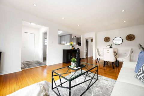 Photo 5 at 952 Oklahoma Drive, West Shore, Pickering