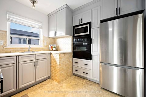 Photo 17 at 952 Oklahoma Drive, West Shore, Pickering