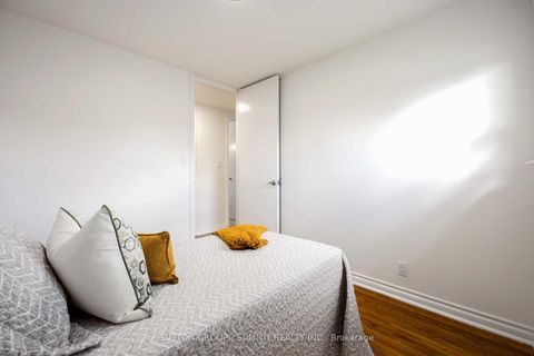 Photo 24 at 952 Oklahoma Drive, West Shore, Pickering