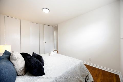 Photo 28 at 952 Oklahoma Drive, West Shore, Pickering