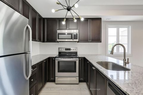 Photo 4 at 231 - 380 Hopewell Avenue, Belgravia, Toronto