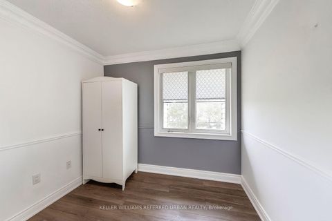 Photo 14 at 231 - 380 Hopewell Avenue, Belgravia, Toronto