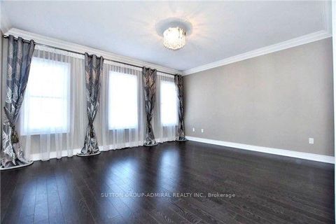Photo 14 at 107 Queen Filomena Avenue, Patterson, Vaughan