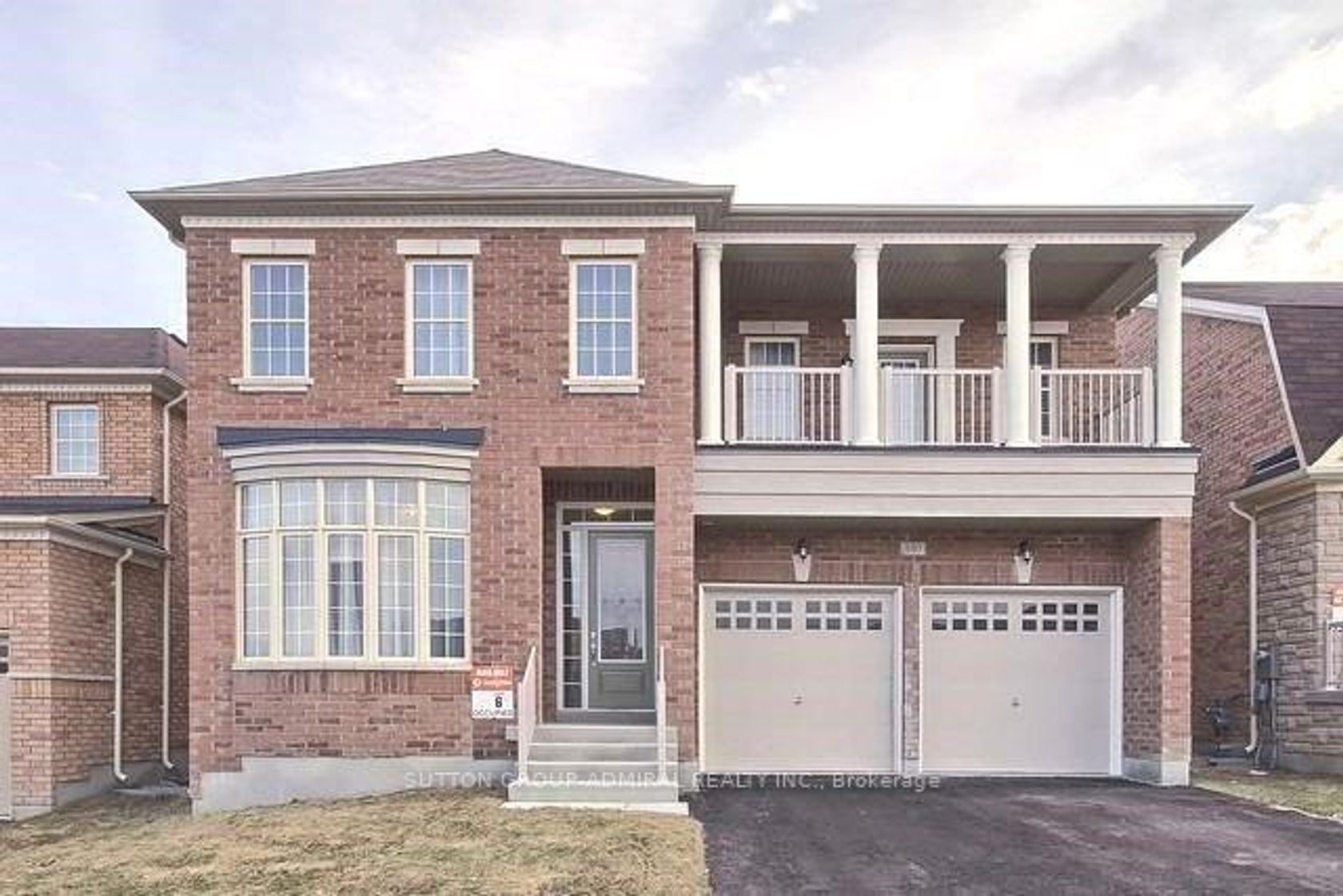 107 Queen Filomena Avenue, Patterson, Vaughan photo number 2