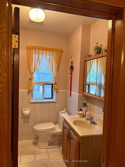Photo 10 at 8 Normanna Avenue, Oakwood Village, Toronto