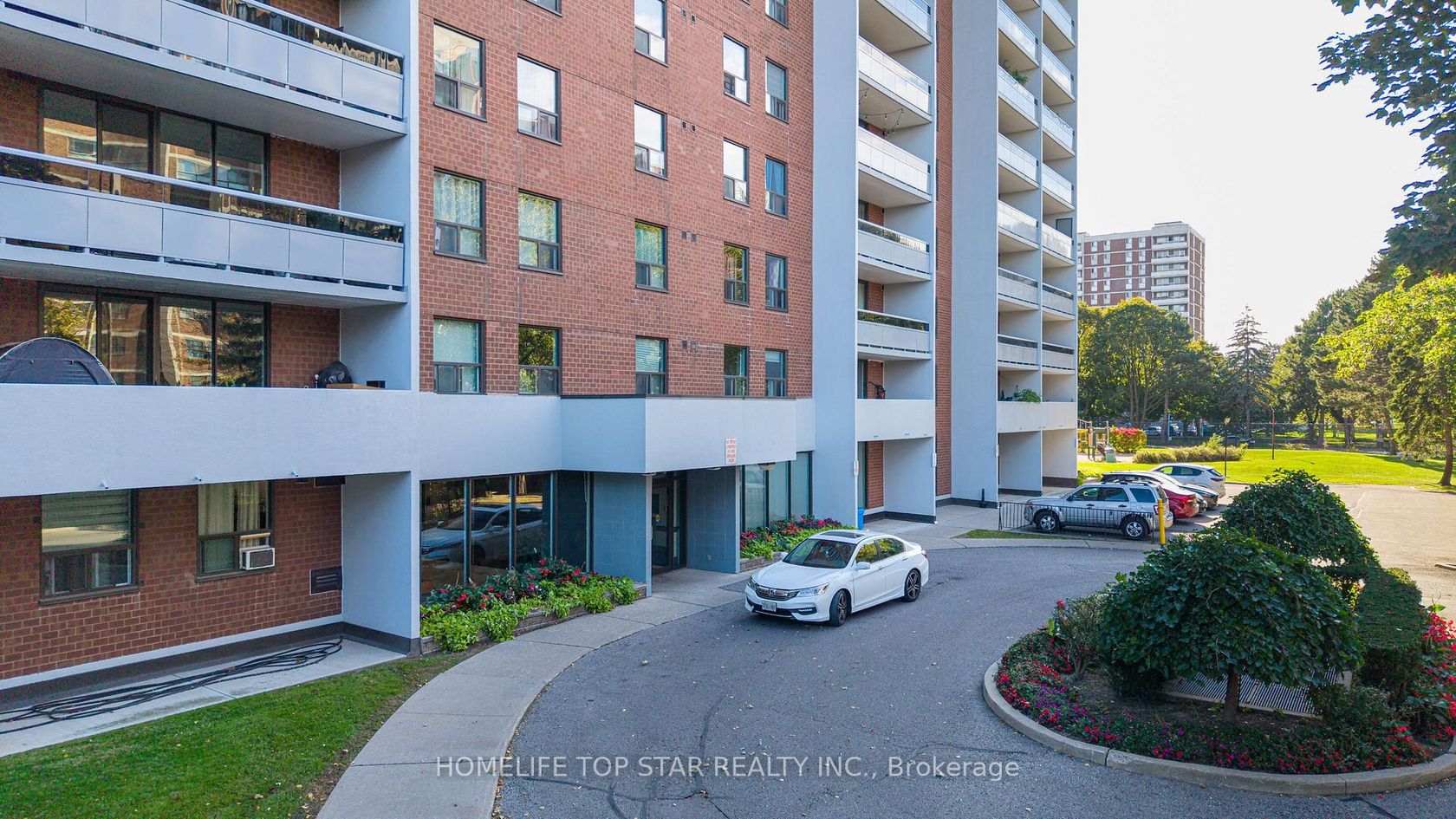 501 - 1250 Bridletowne Circle, L'Amoreaux, Toronto 