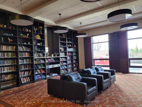 Photo 3 at 633 - 11211 Yonge Street, Devonsleigh, Richmond Hill