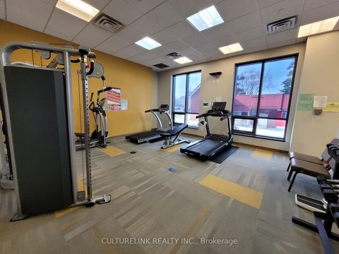 Photo 12 at 633 - 11211 Yonge Street, Devonsleigh, Richmond Hill