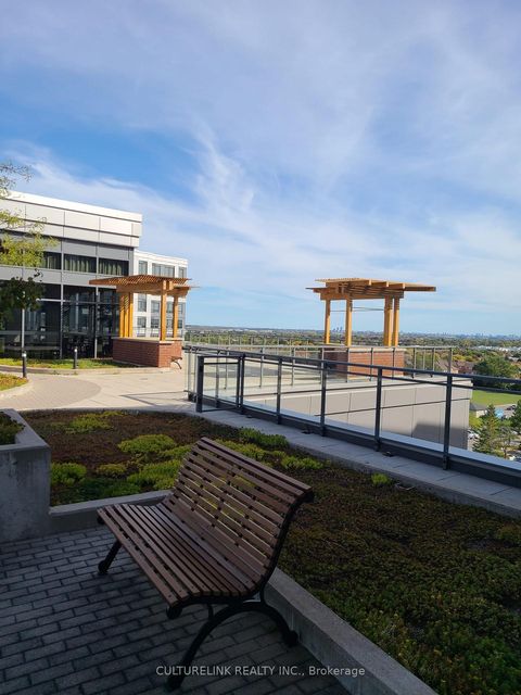 Photo 21 at 633 - 11211 Yonge Street, Devonsleigh, Richmond Hill Photo 21 at 633 - 11211 Yonge Street, Devonsleigh, Richmond Hill