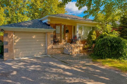 Photo 2 at 52 Acton Avenue, Bathurst Manor, Toronto