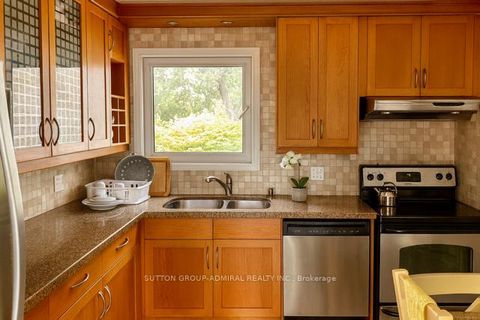 Photo 4 at 52 Acton Avenue, Bathurst Manor, Toronto