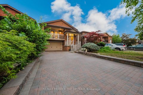 Photo 1 at 11 Imperial Court, East Woodbridge, Vaughan