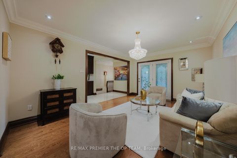 Photo 14 at 11 Imperial Court, East Woodbridge, Vaughan