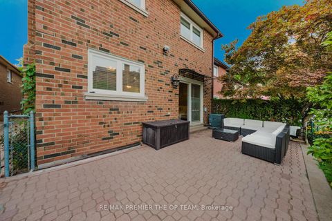 Photo 29 at 11 Imperial Court, East Woodbridge, Vaughan