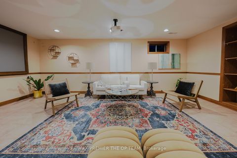 Photo 35 at 11 Imperial Court, East Woodbridge, Vaughan